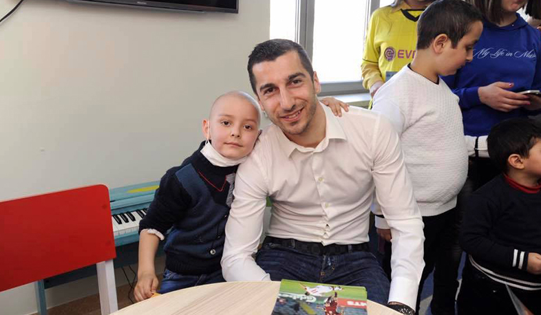 Mkhitaryan's visit to Hematology center cheered up young patients