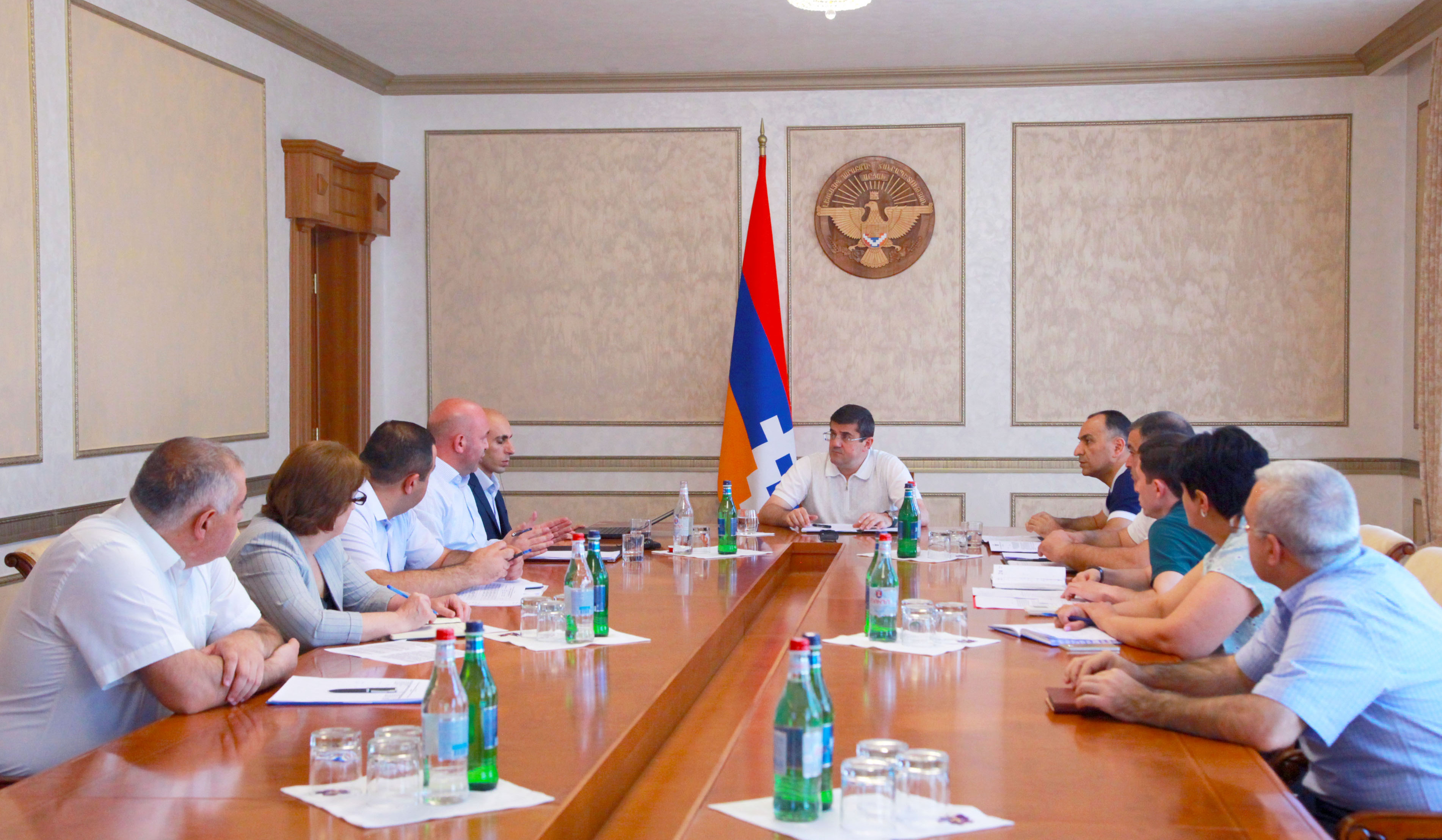 Արցախի նախագահը բնակարանաշինական ծրագրերի իրականացման վերաբերյալ խորհրդակցություն է անցկացրել