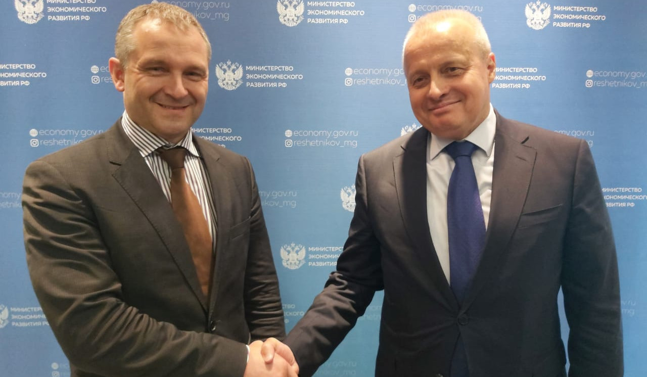 Dmitry Volvach discussed further economic cooperation between two countries with Russian Ambassador to Armenia Sergey Kopyrkin