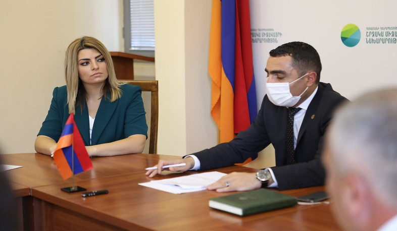 Ռոմանոս Պետրոսյանը ՇՄ նախարարության աշխատակազմին է ներկայացրել նախարարի նորանշանակ տեղակալին