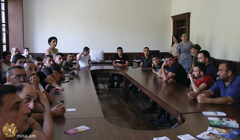 Միասնական սոցիալական ծառայության աշխատակիցները վիրավորում ստացած զինծառայողներին ներկայացրել են զբաղվածության ծրագրերը