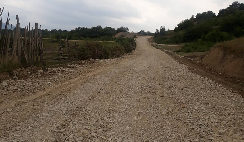 Հաթերք գյուղից մինչև Մարտակերտ-Դրմբոն մայրուղի տանող ավտոճանապարհը բարեկարգվում է