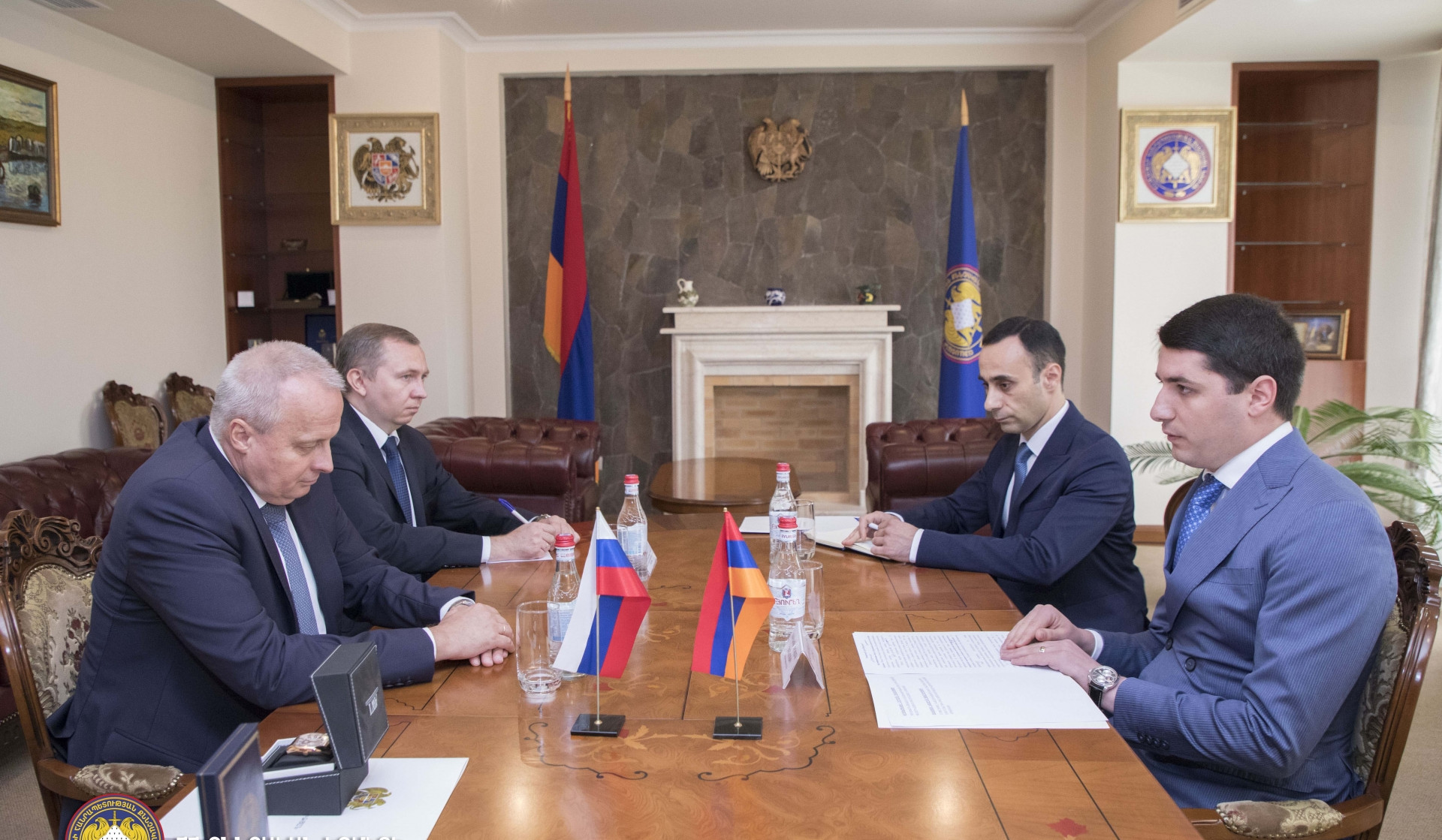 ՔԿ նախագահը ՌԴ դեսպանի հետ հանդիպմանը քննարկել է երկու երկրների իրավապահ մարմինների համագործակցությանը վերաբերող հարցեր