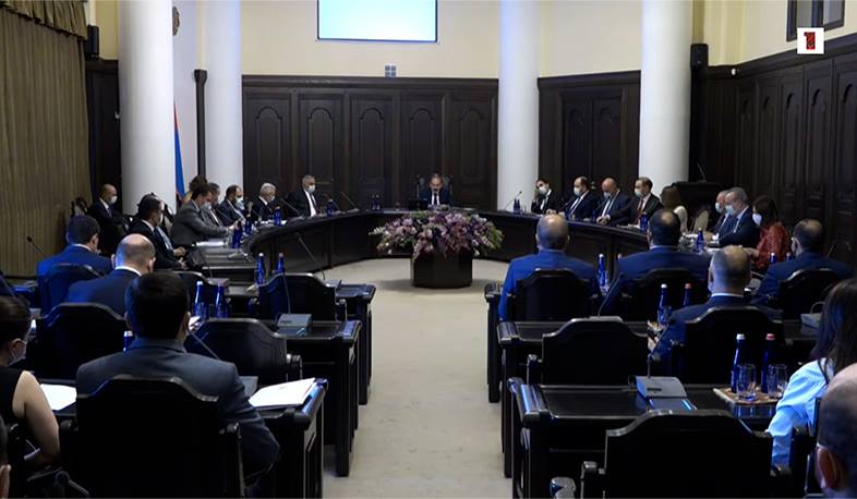 Nikol Paşinyan hökumət iclasında Ermənistan-Azərbaycan sərhədindəki vəziyyətə toxunub - Tam mətn