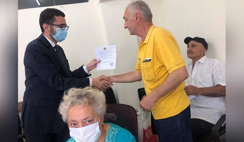 Ադրբեջանից տեղահանված 24 ընտանիքների տրամադրվել են բնակարանի գնման վկայականներ