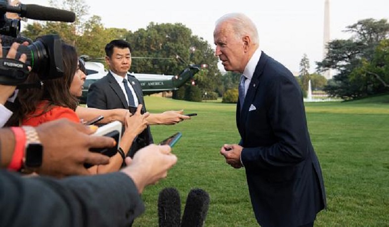 Байден заставляет американцев вакцинироваться