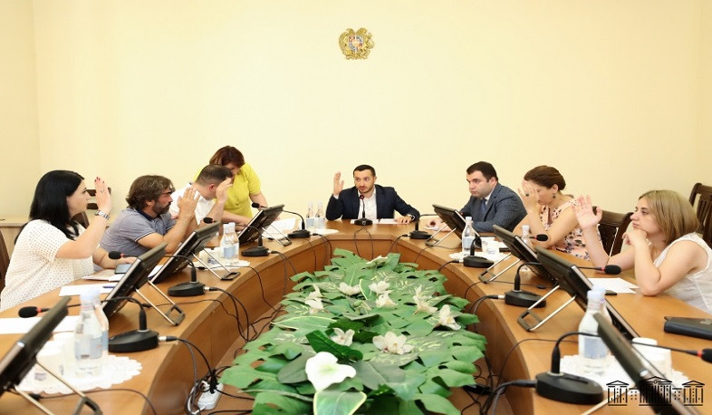 ԱԺ հանձնաժողովը դրական եզրակացություն տվեց ուսման վճարի փոխհատուցումից օգտվողների վերաբերյալ օրենսդրական փաթեթին