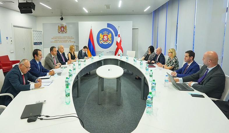 Vahan Kerobyan discussed issues related to regional cooperation with his Georgian counterparts