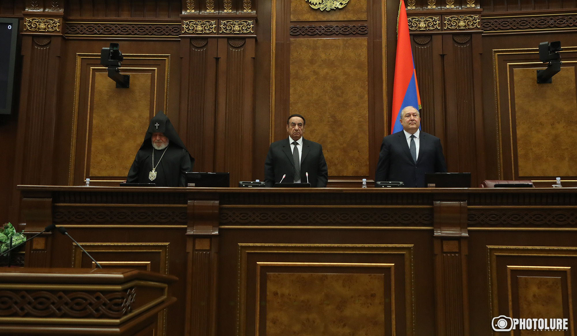 First session of newly elected Parliament started: deputies swore