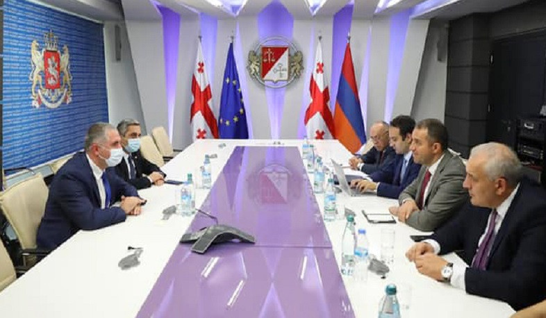 Vahan Kerobyan discusses prospects for expanding cooperation in trade and economic sphere with Georgian counterparts