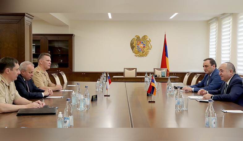 Министр обороны РА и посол России обсудили широкий спектр двустороннего военно-политического сотрудничества