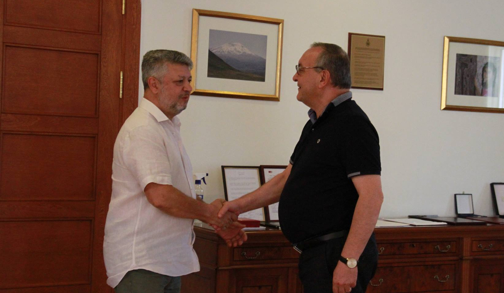 ԱՀ ԱԺ նախագահը հյուրընկալել է ՌԴ-ում Արցախի մշտական ներկայացուցչին