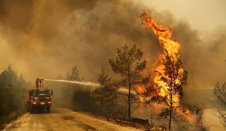Թուրքիայում կրակը վերահսկողության տակ վերցնել չի հաջողվում