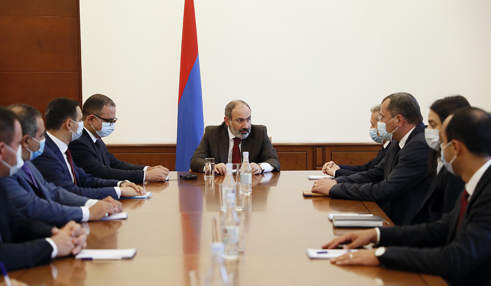 Վարչապետը ֆինանսների նախարարության աշխատակազմին է ներկայացրել նորանշանակ նախարար Տիգրան Խաչատրյանին