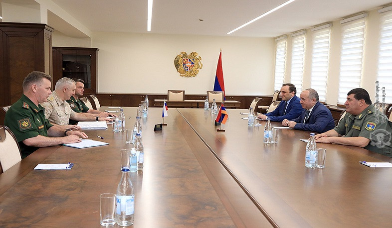 Аршак Карапетян и Рустам Мурадов обсудили ситуацию на армяно-азербайджанской границе