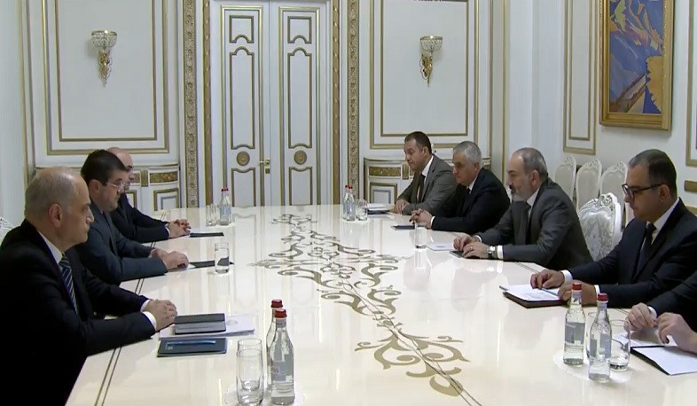 Nikol Pashinyan and delegation led by Artsakh President discussed joint programs aimed at economic development of Artsakh