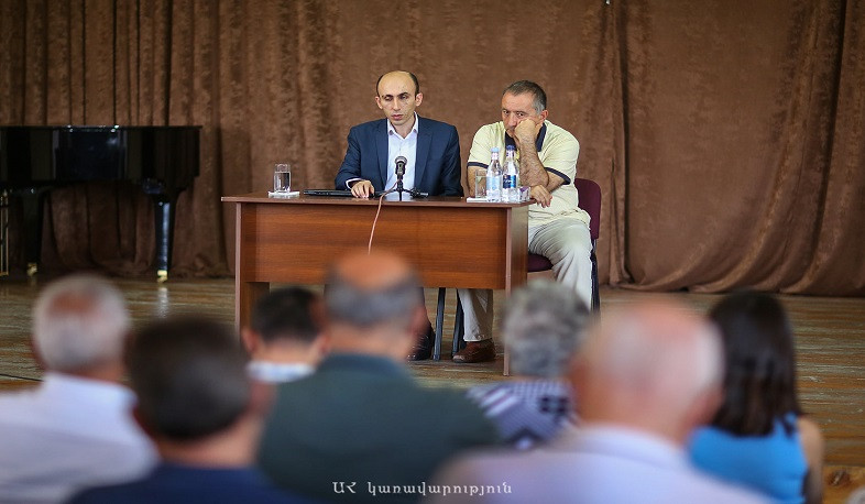 Artsakh State Minister met with representatives of civil society