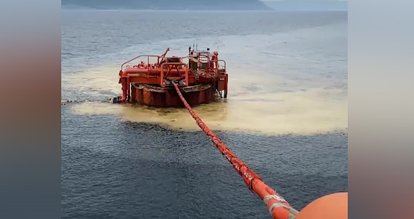 WWF sounds alarm over 'colossal' Black Sea oil slick