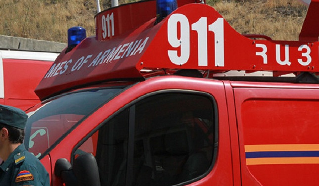 Նորաբաց գյուղում արմատախիլ է եղել բարդին. օգնության են հասել փրկարարները