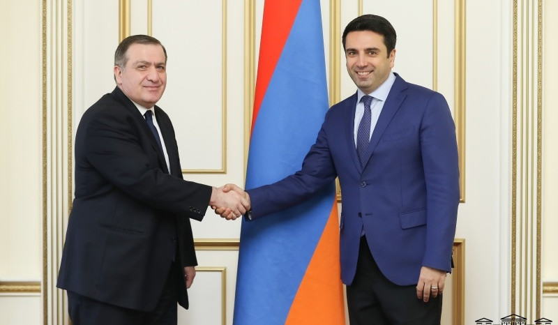 Alen Simonyan stressed issue of establishing peace in region with Georgia’s ambassador to Armenia