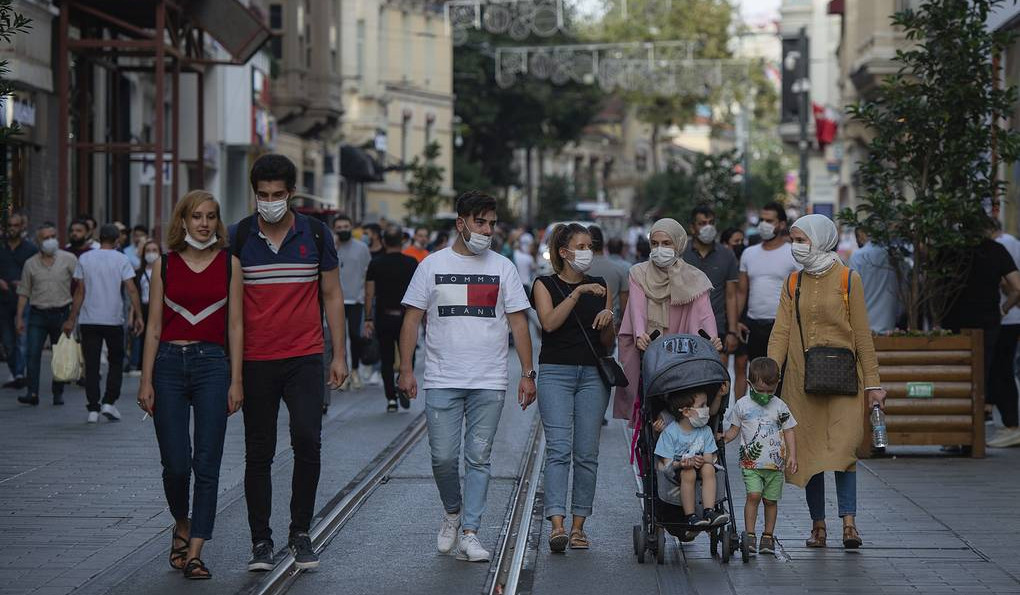 В Турции объявили о новых ограничениях из-за коронавируса: СМИ