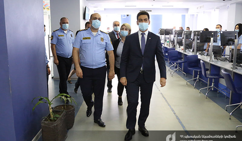 Ռուստամ Բադասյանն աշխատանքային այց է կատարել Արարատյան մաքսատուն-վարչություն