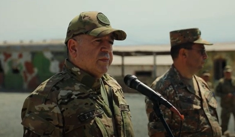 Արշակ Կարապետյանը հանդիպել է եռամսյա հավաքների մասնակիցներին