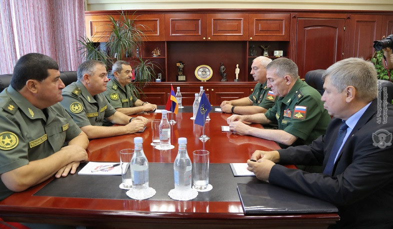 Артак Давтян обсудил с Хасаном Калоевым возможности совершенствования военной составляющей ОДКБ