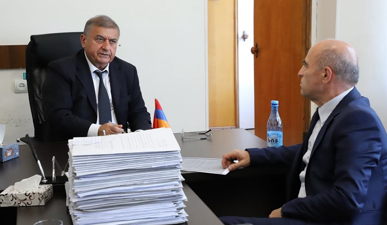 Գագիկ Ջհանգիրյանն այցելել է Սյունիքի, Արարատի և Վայոց ձորի դատարաններ