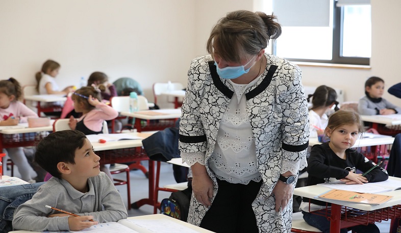Վրաստանի ԱՆ-ն նշել է դպրոցներում դասերը վերսկսելու պայմանները
