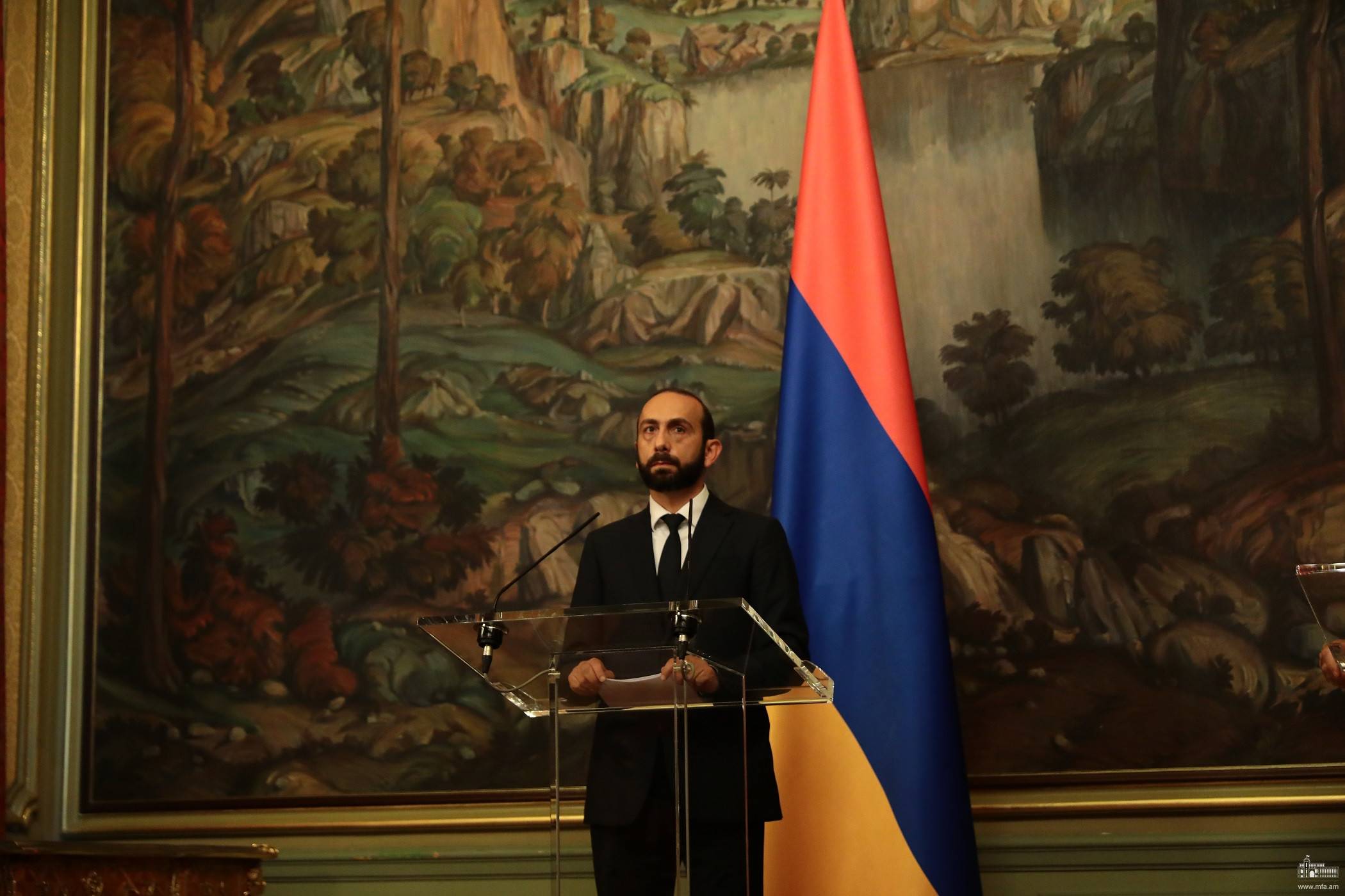 Եռակողմ հայտարարության դրույթների կամայական մեկնաբանումն անթույլատրելի է. Արարատ Միրզոյան