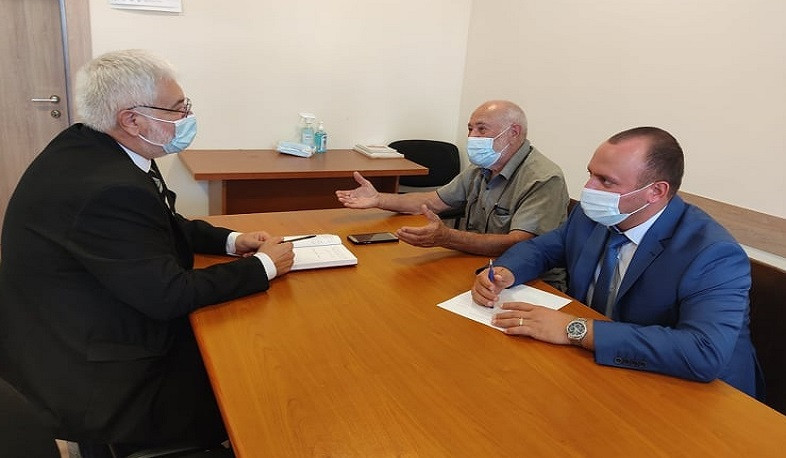 Անընդունելի է միջամտությունը վայրի բնության մեջ ապրող կենդանիների կենսակերպին. ԲԸՏՄ-ն՝ ճուռակի ձագերի հետ լուսանկարվելու մասին