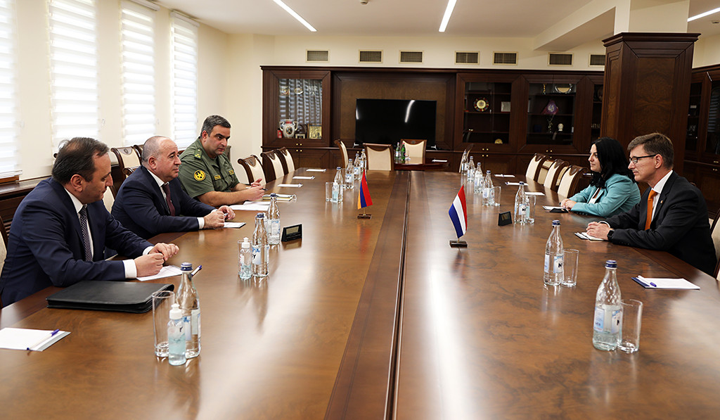 Arshak Karapetyan presented situation on Armenian-Azerbaijani border to Ambassador of the Netherlands