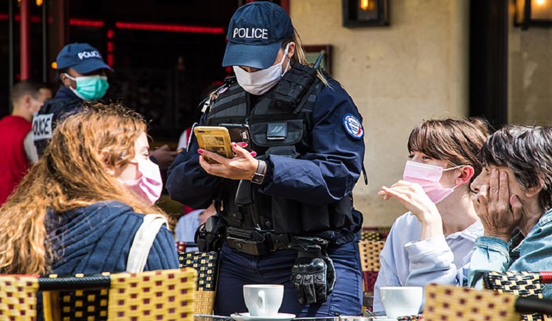 Во Франции не исключили ослабление режима 