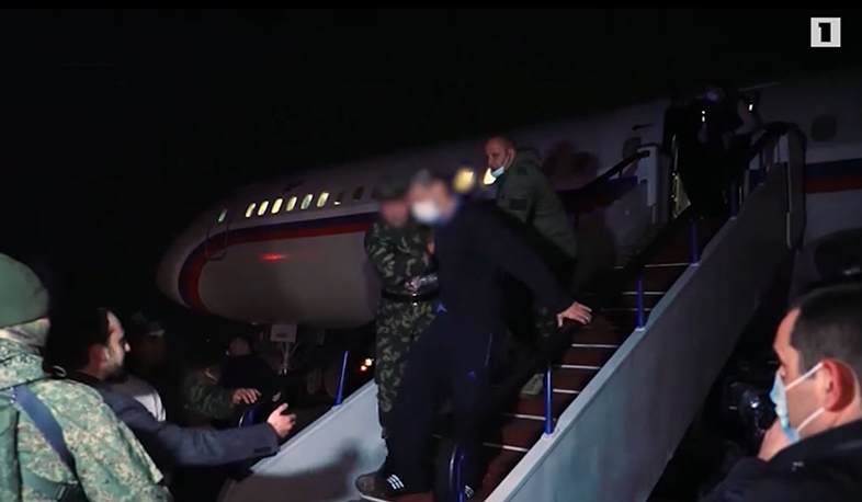 Two prisoners of war returned to Yerevan from Baku
