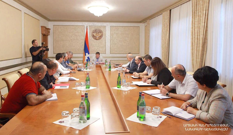 ԱՀ նախագահը հանձնարարել է բարձրացնել պետբյուջեից վճարվող աշխատավարձերի ու սոցիալական վճարների չափերը