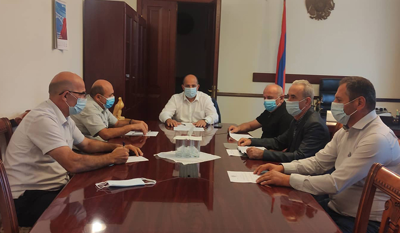 Տավուշի մարզպետի մասնակցությամբ կայացել է հանձնաժողովի հերթական նիստը. քննարկվել են պատվաստումների ընթացքը և այլ հարցեր