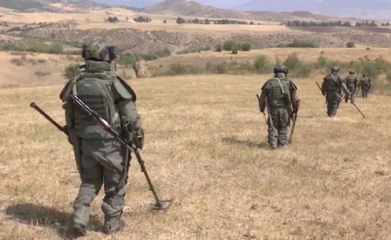 Российские миротворцы очистили более 180 га территории в Мартунинском районе вблизи линии разграничения сторон в Арцахе