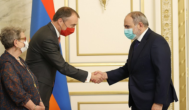 Никол Пашинян принял спецпредставителя ЕС по вопросам Южного Кавказа и кризиса в Грузии