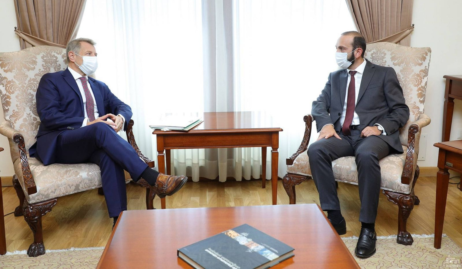 Арарат Мирзоян обратил внимание сопредседателя Минской группы ОБСЕ от Франции на гуманитарную ситуацию, сложившуюся в результате 44-дневной войны