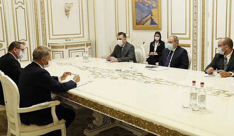 Վարչապետն ընդունել է ԵԱՀԿ ՄԽ ֆրանսիացի համանախագահ Ստեֆան Վիսկոնտիին