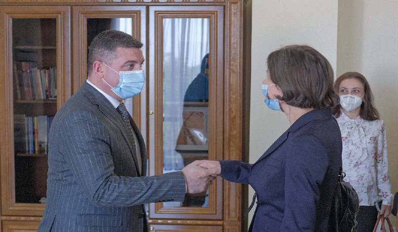 Gnel Sanosyan and Martina Schmidt discussed progress of joint programs