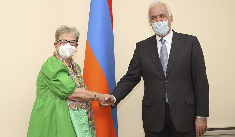 ԲՏԱ նախարարը և դեսպան Անդրեա Վիկտորինը քննարկել են ԵՄ աջակցությամբ Հայաստանում իրականացվելիք ուղենշային ծրագրերը