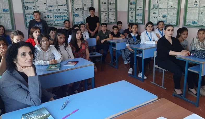 Արցախի որոշ դպրոցներում ապաստարաններ չկան. ուսուցիչները հանդիպել են ԱՀ ՄԻՊ ներկայացուցիչներին