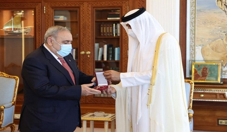 Emir of Qatar awarded Ambassador of Republic of Armenia with the highest order Wajbah