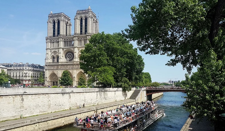 В Париже завершили работы по укреплению сгоревшего собора Нотр-Дам