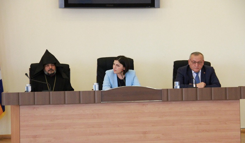 Միջազգային գիտաժողով՝ նվիրված Արցախի և Հայաստանի հանրապետությունների հռչակման 30-րդ տարեդարձին