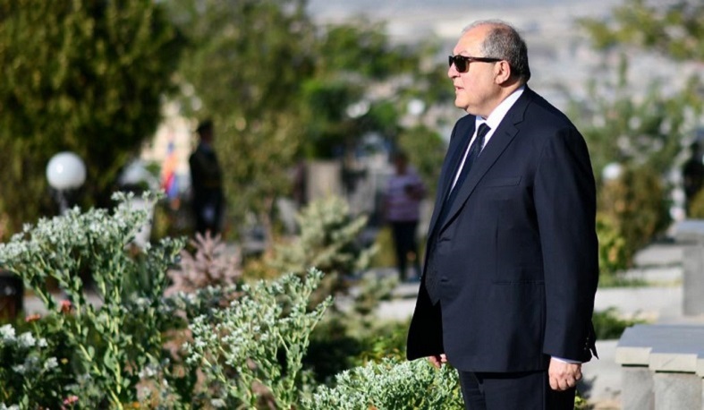 Armen Sarkisyan Yerablurda müstəqillik və Vətənin müdafiəsi uğrunda həlak olan qəhrəmanlarımızın xatirəsini yad etdi