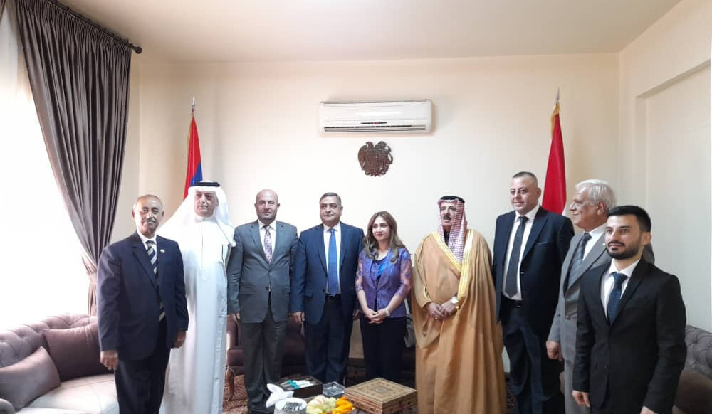 В связи с Днем независимости Армении посольство Армении в Сирии посетили члены группы дружбы Сирия-Армения парламента Сирии