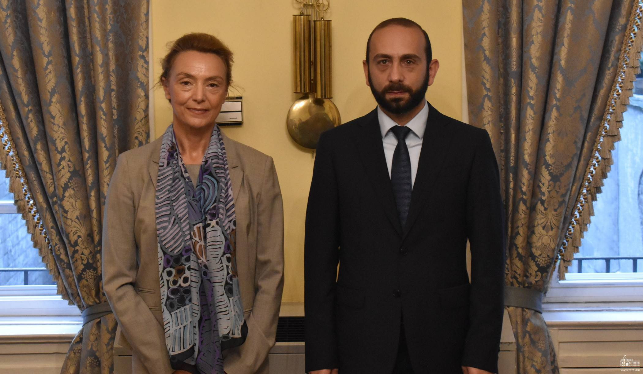 Глава МИД Армении на встрече с генсеком СЕ затронул тему удерживаемых в Азербайджане военнопленных